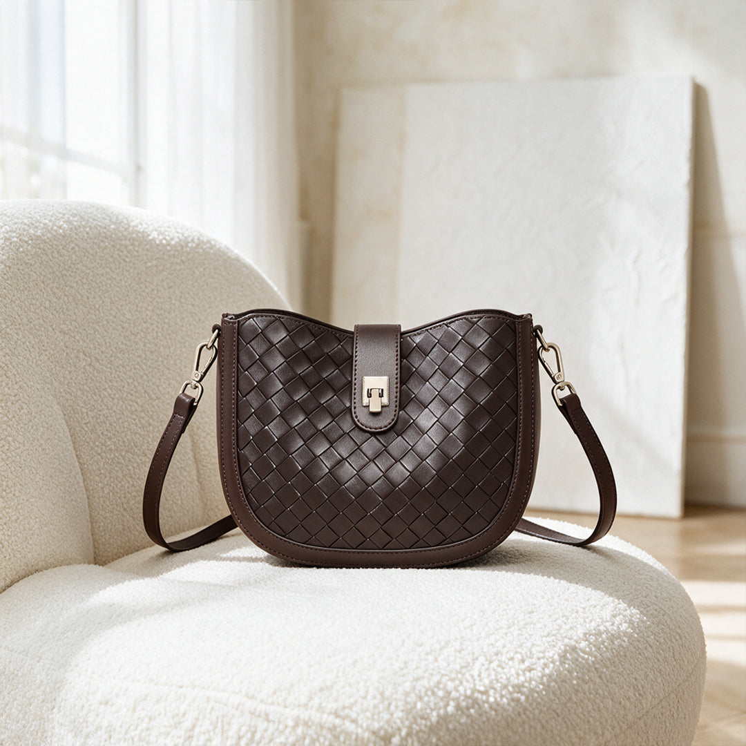 Théodarine Woven Shoulder Bag